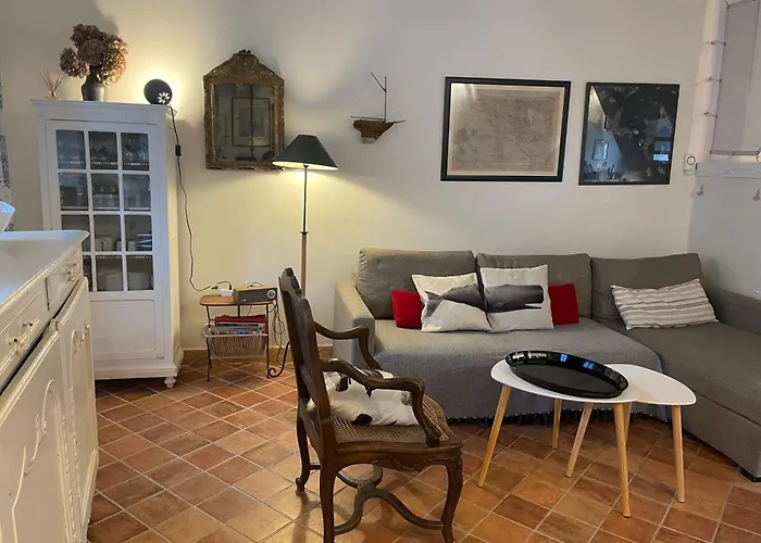Maison De Pecheur Proche Du Bourg